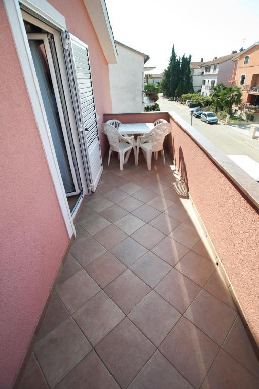 Apartments Maric With Parking Umag Zimmer foto